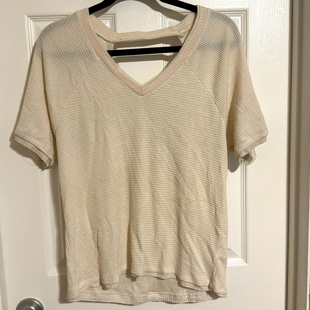 Distressed Open-Back Casual Tee